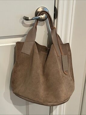 Minimal Suede Tote Bag in Taupe - Women's Everyday Handbag